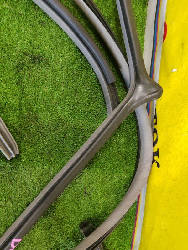 уплотнитель, 1000 рублей, Красноярск