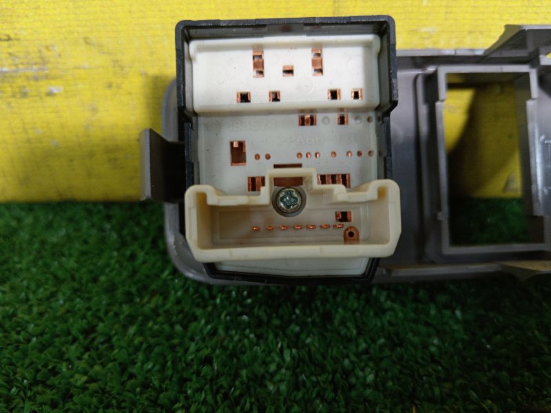 Блок управления зеркалами, 100 рублей, Красноярск