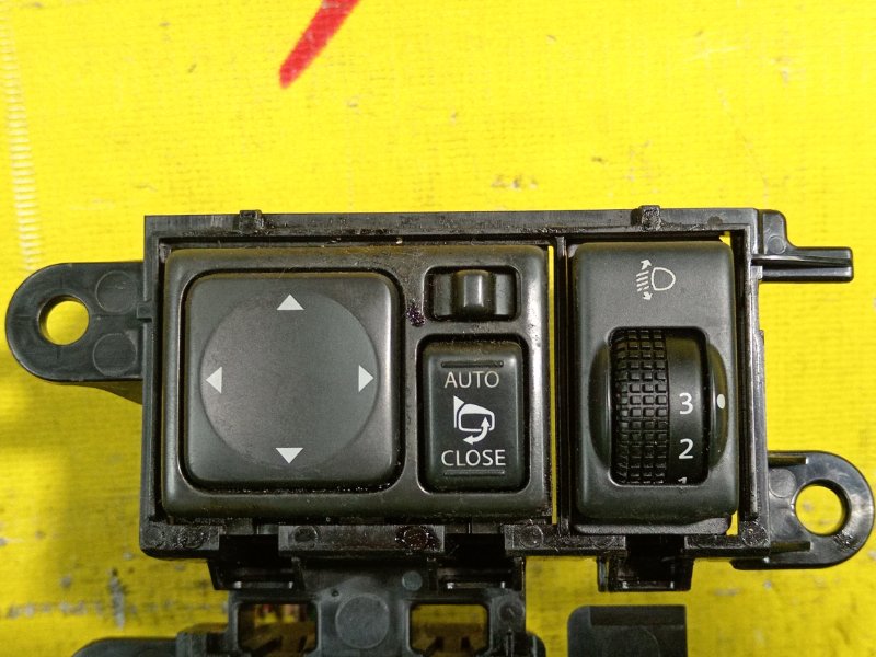 Блок управления зеркалами, 300 рублей, Красноярск