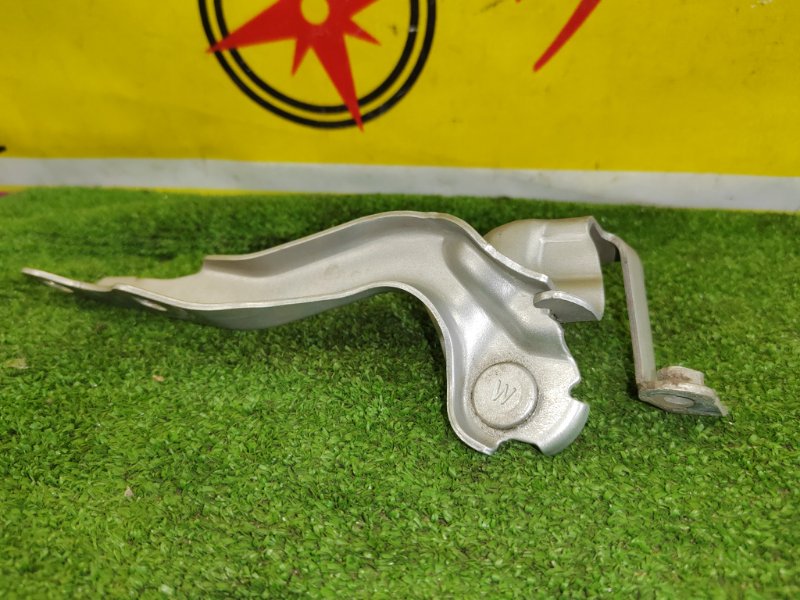 Петля капота, 300 рублей, Красноярск