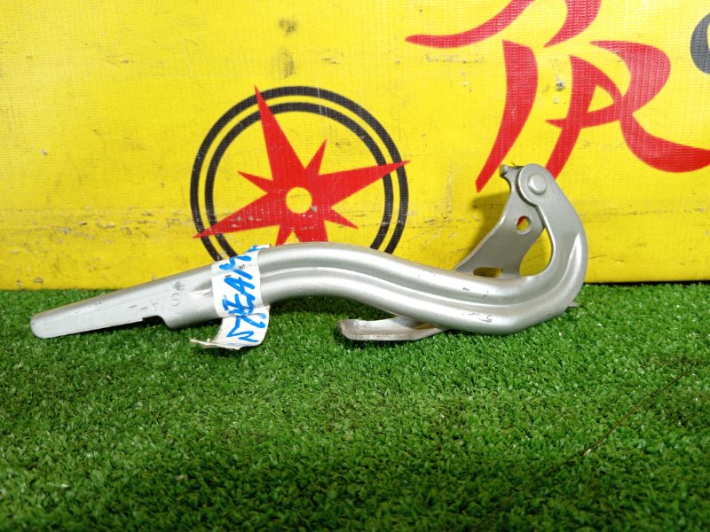 Петля капота, 300 рублей, Красноярск