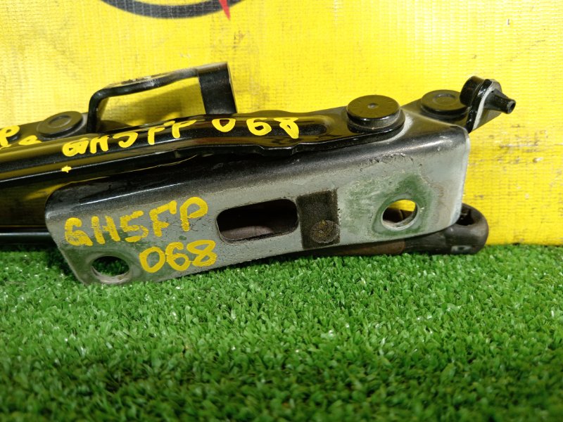 петля (шарнир крышки багажника), 1500 рублей, Красноярск