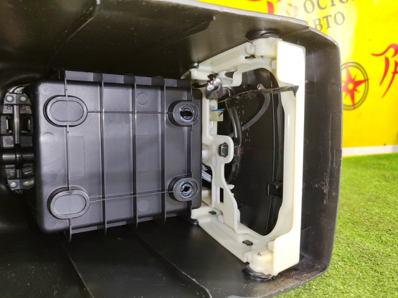 Подлокотник, 2000 рублей, Красноярск