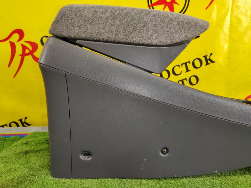 Подлокотник, 1000 рублей, Красноярск