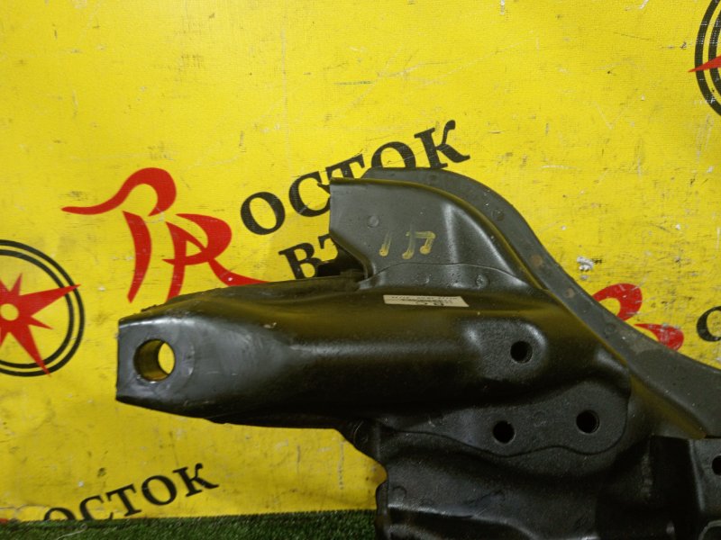 балка поперечная, 1000 рублей, Красноярск