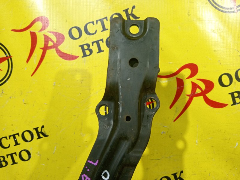 балка поперечная, 2000 рублей, Красноярск