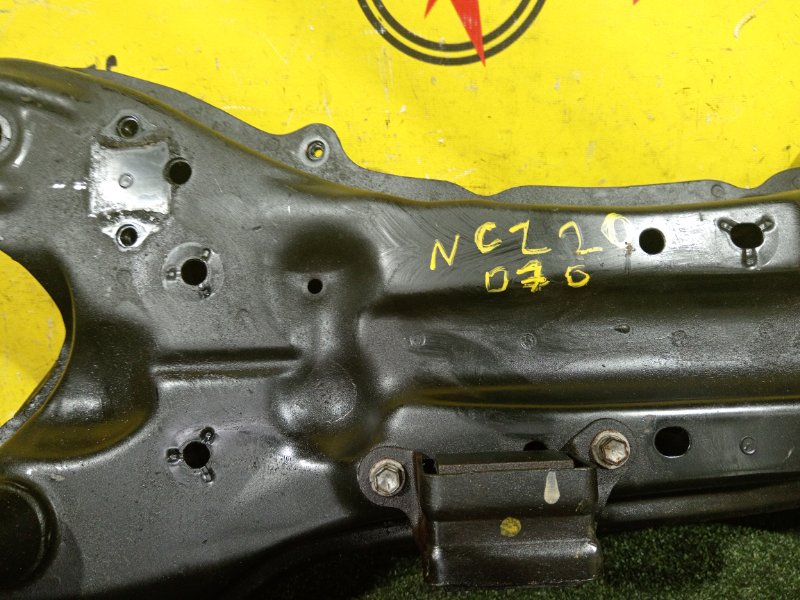 балка поперечная, 2000 рублей, Красноярск