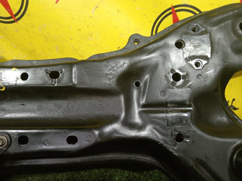 балка поперечная, 2000 рублей, Красноярск