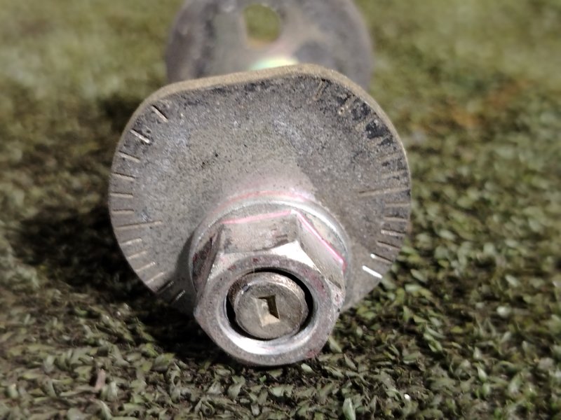 Болт развальный, 300 рублей, Красноярск