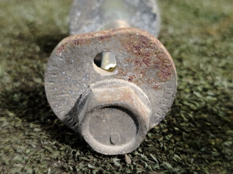 Болт развальный, 300 рублей, Красноярск