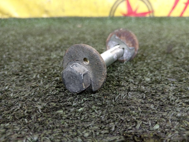 Болт развальный, 300 рублей, Красноярск