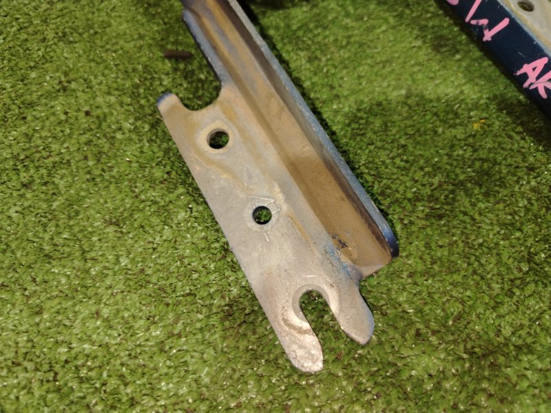 Петля капота, 300 рублей, Красноярск