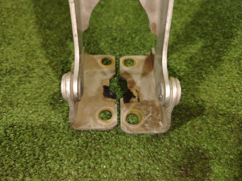 Петля капота, 300 рублей, Красноярск