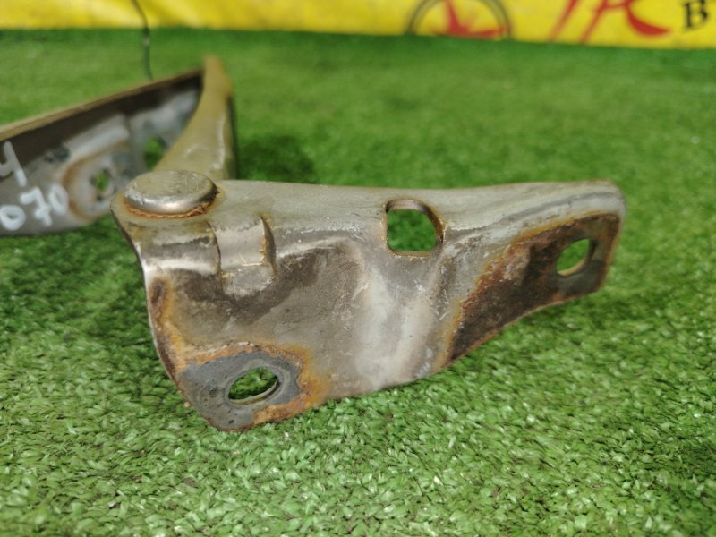 Петля капота, 300 рублей, Красноярск