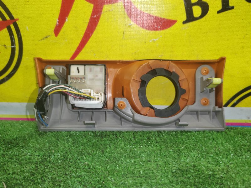 пластиковые детали салона, 2500 рублей, Красноярск