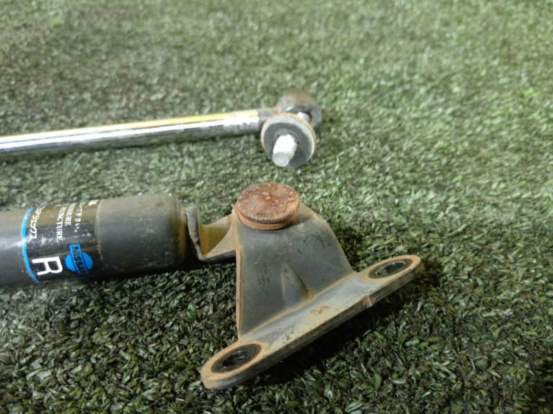 амортизатор багажника, 350 рублей, Красноярск