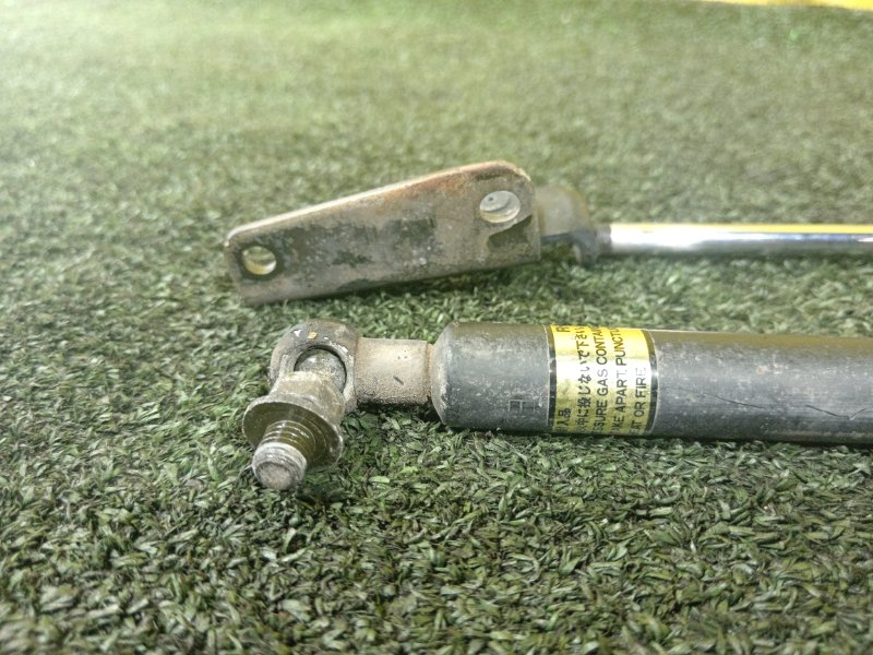 Амортизатор капота, 600 рублей, Красноярск