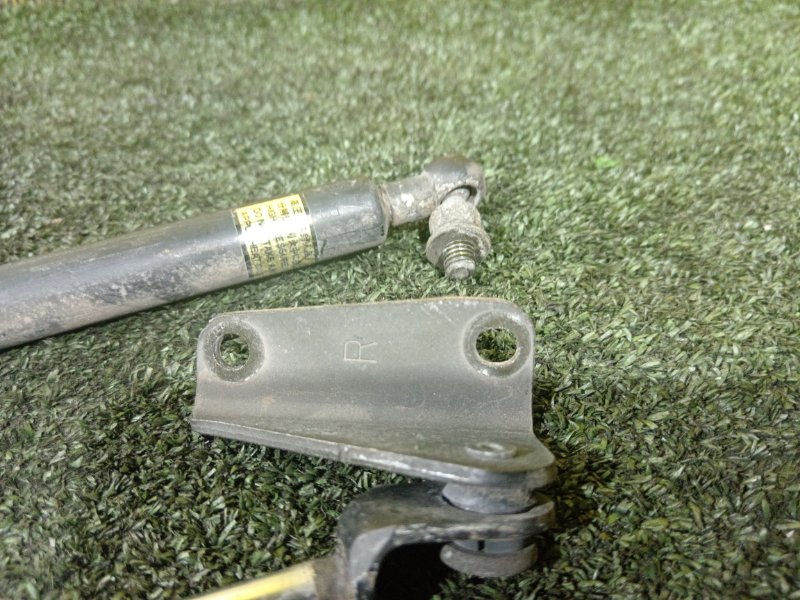 Амортизатор капота, 600 рублей, Красноярск