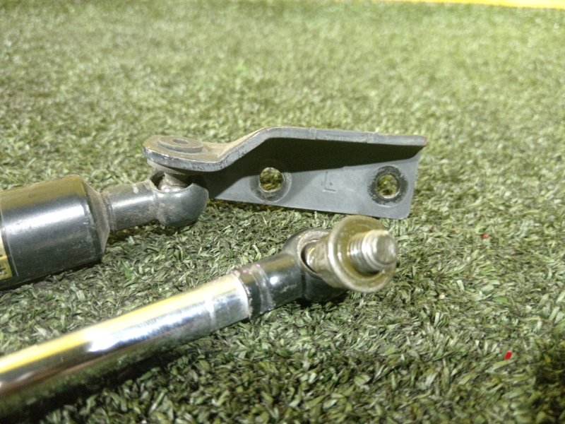 амортизатор багажника, 350 рублей, Красноярск