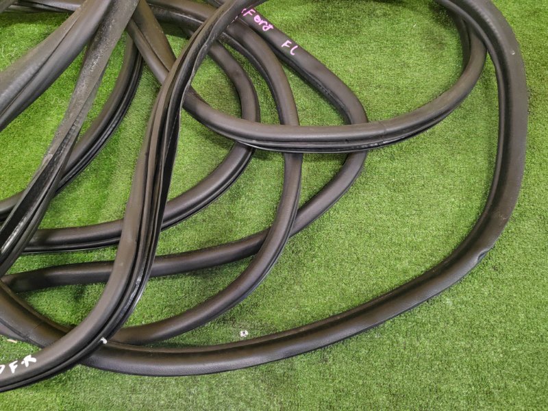 уплотнитель, 4000 рублей, Красноярск