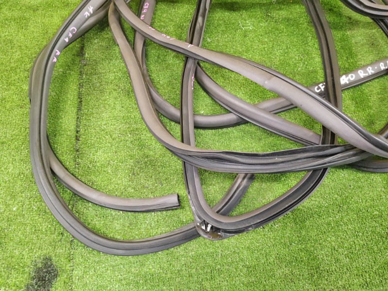 уплотнитель, 2000 рублей, Красноярск