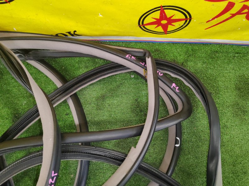 уплотнитель, 2000 рублей, Красноярск