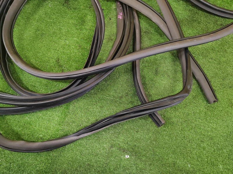 уплотнитель, 2000 рублей, Красноярск