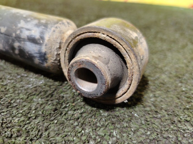 амортизатор, 1500 рублей, Красноярск