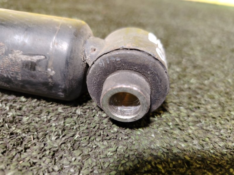 амортизатор, 750 рублей, Красноярск