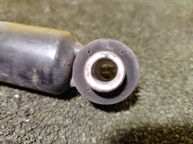 амортизатор, 750 рублей, Красноярск