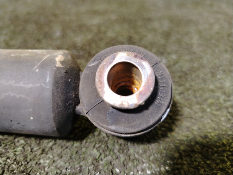 амортизатор, 1500 рублей, Красноярск