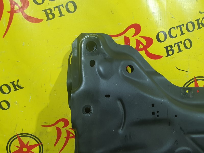 балка поперечная, 2000 рублей, Красноярск