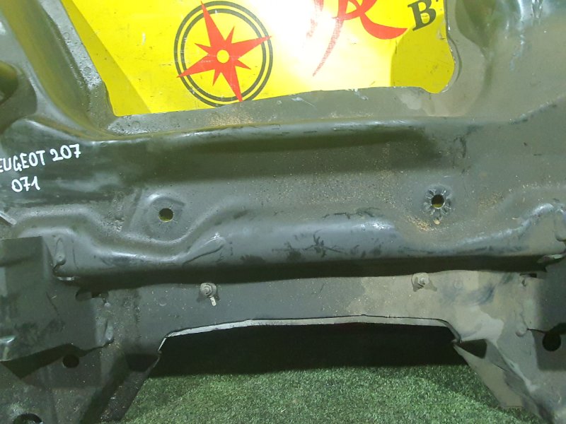 балка поперечная, 1000 рублей, Красноярск