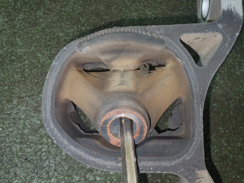 Подушка двигателя, 700 рублей, Красноярск