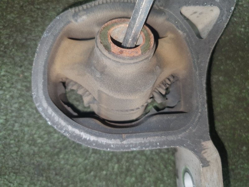 Подушка двигателя, 700 рублей, Красноярск