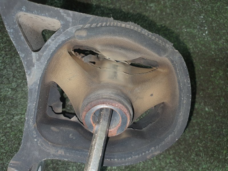 Подушка двигателя, 700 рублей, Красноярск