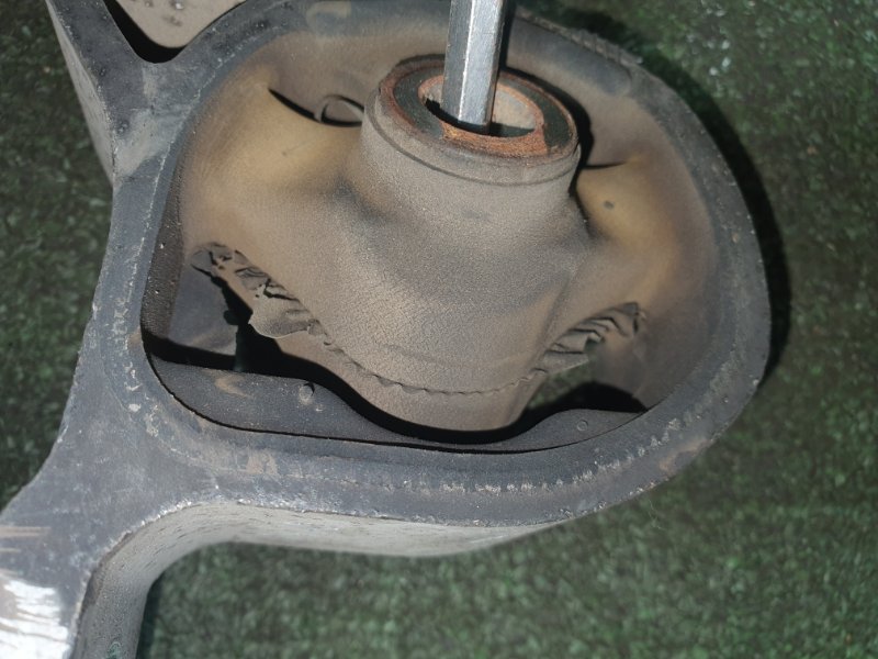 Подушка двигателя, 700 рублей, Красноярск