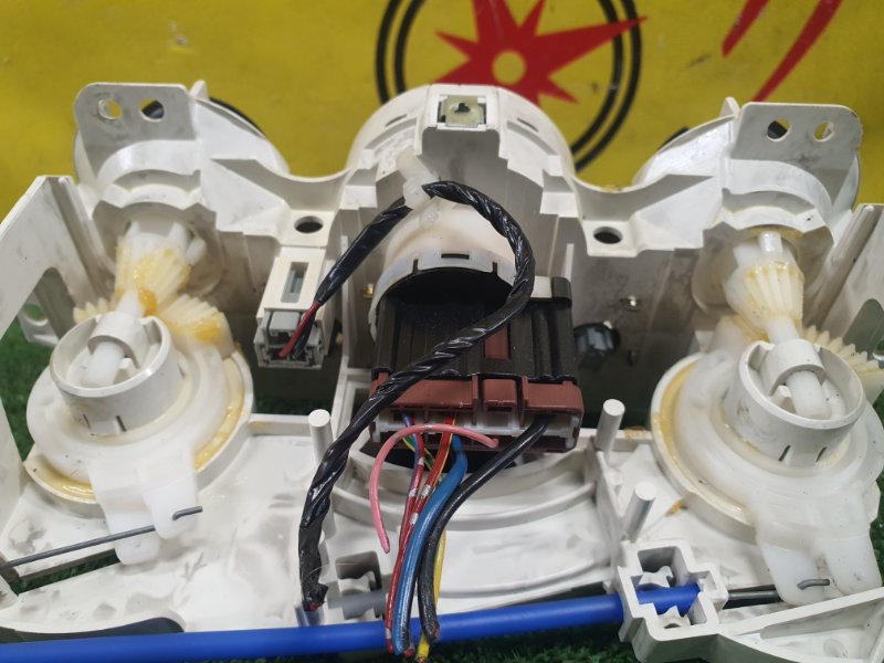 Блок управления климат-контролем, 100 рублей, Красноярск