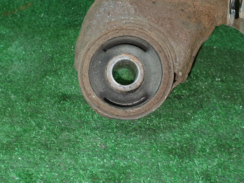 балка поперечная, 2000 рублей, Красноярск