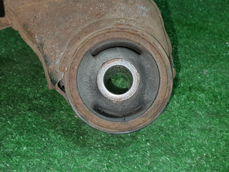 балка поперечная, 2000 рублей, Красноярск