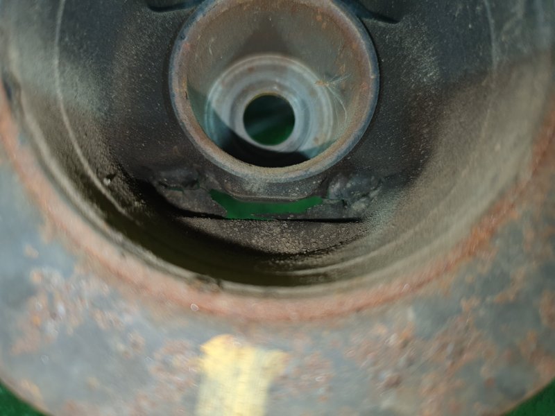 балка поперечная, 2000 рублей, Красноярск