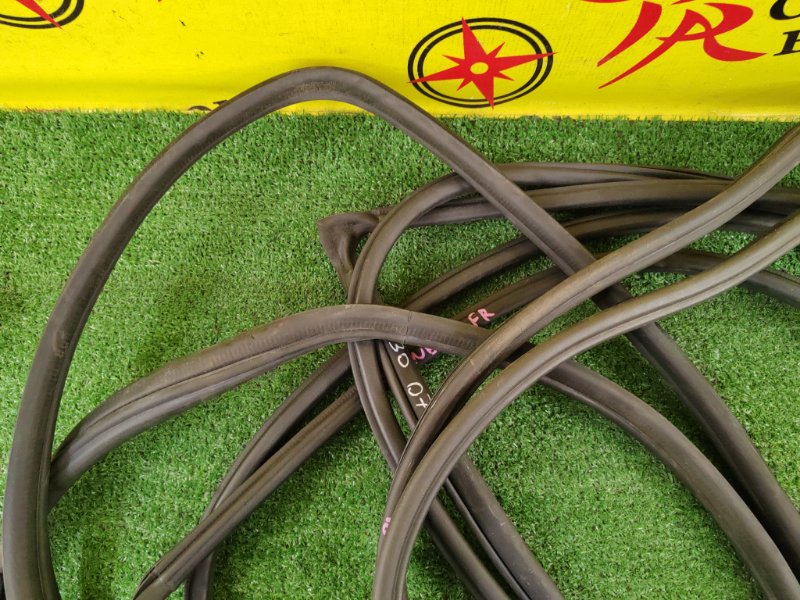 уплотнитель, 4000 рублей, Красноярск