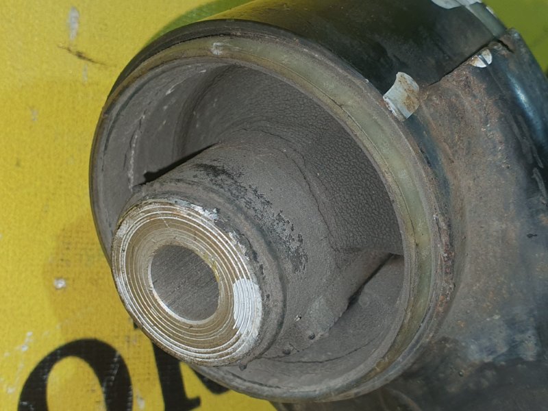 балка поперечная, 1000 рублей, Красноярск