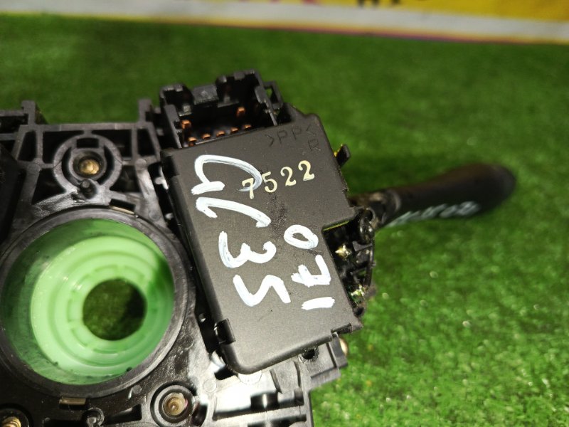 Подрулевой переключатель света, 1000 рублей, Красноярск