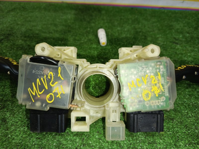 Подрулевой переключатель света, 500 рублей, Красноярск