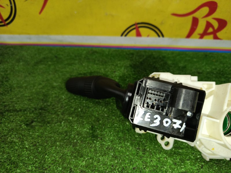 Подрулевой переключатель света, 500 рублей, Красноярск