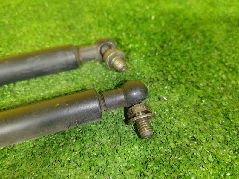 Амортизатор капота, 1000 рублей, Красноярск