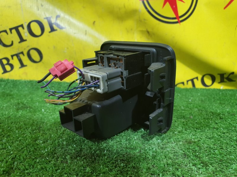 Блок управления зеркалами, 100 рублей, Красноярск