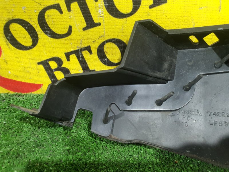 Решетка под лобовое стекло, 300 рублей, Красноярск