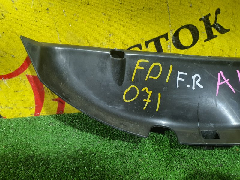 Решетка под лобовое стекло, 500 рублей, Красноярск